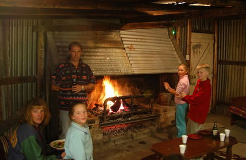 Blue Hills Farm Retreat - Coogee Beach Accommodation 1