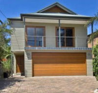 A Beach House Near Manly Two - Coogee Beach Accommodation