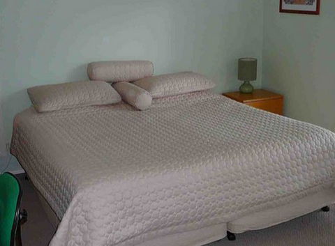 A Beach House Near Manly Two - Coogee Beach Accommodation 3