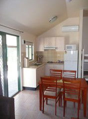 Carinya Ski Ranch - Coogee Beach Accommodation 2