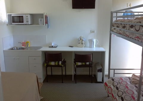 Black Stump Motel - Coogee Beach Accommodation 1