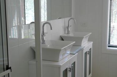 Abby Lodge - Coogee Beach Accommodation 2