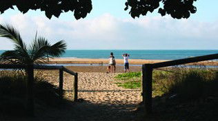Bucasia Beachfront Caravan Resort - Coogee Beach Accommodation 2