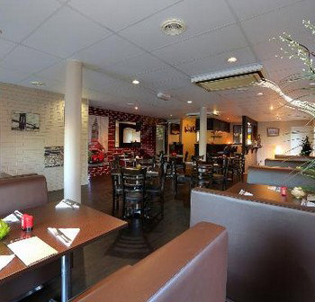 Alexandras On Takalvan - Coogee Beach Accommodation 6