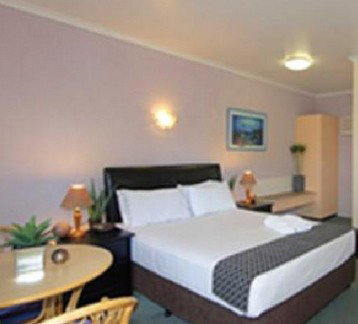 Alexandras On Takalvan - Coogee Beach Accommodation 7