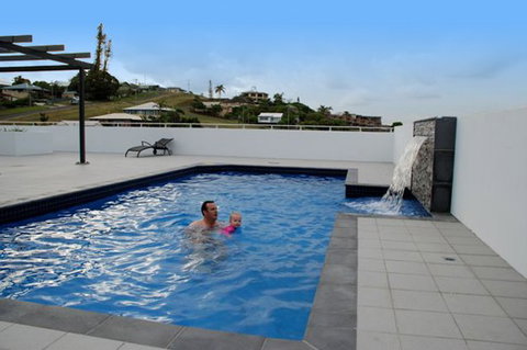 Echelon Apartments Yeppoon - Coogee Beach Accommodation 1