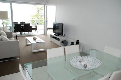 Echelon Apartments Yeppoon - Coogee Beach Accommodation 4