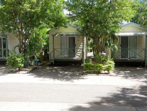 Emerald Cabin And Caravan Village - Coogee Beach Accommodation 2