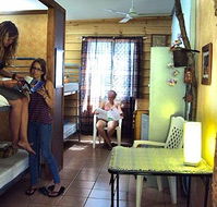 Woolshed Backpackers - Coogee Beach Accommodation