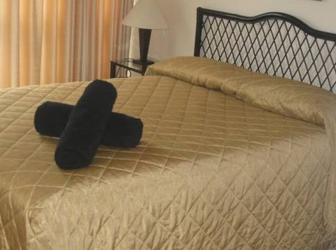 Fairthorpe Apartments - Coogee Beach Accommodation 0