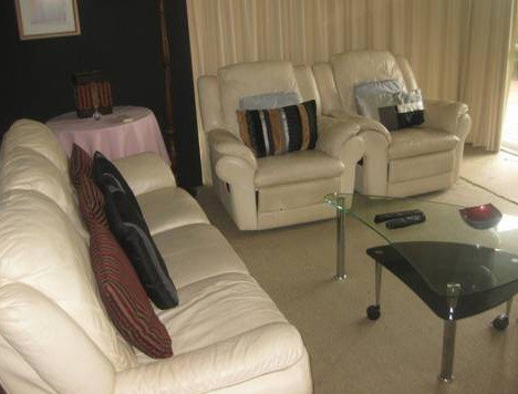 Fairthorpe Apartments - Coogee Beach Accommodation 2