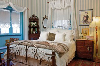 Marys Place - Coogee Beach Accommodation 4