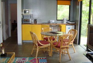 Mountain Edge Studios - Coogee Beach Accommodation 4