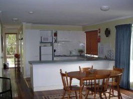Firefly - Holiday Home - Coogee Beach Accommodation 2