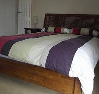 One Tree - Holiday Home - Coogee Beach Accommodation