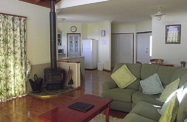 Far Horizons - Holiday Home - Coogee Beach Accommodation 4