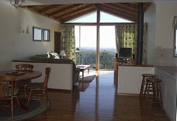 Far Horizons - Holiday Home - Coogee Beach Accommodation 5