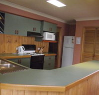 Taronga - Holiday Home - Coogee Beach Accommodation