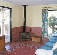 Pademelon Lodge - Holiday Home - Coogee Beach Accommodation