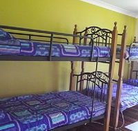 Serenity - Holiday Home - Coogee Beach Accommodation