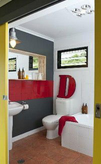 Deshons Retreat - Coogee Beach Accommodation 5