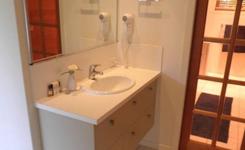 Ravensbourne Escape Silverwood Lodge - Coogee Beach Accommodation 0