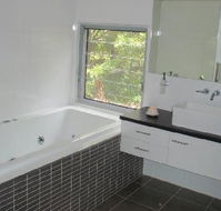 Twin Falls Retreat - Coogee Beach Accommodation