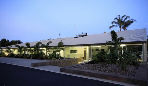 Ashmore Palms Holiday Village - Coogee Beach Accommodation 0