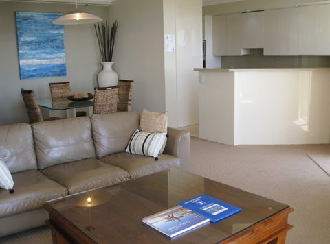 Contessa Holiday Apartments - Coogee Beach Accommodation 2