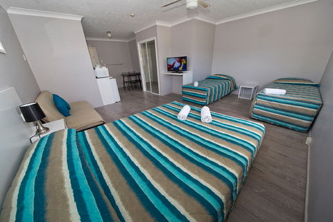 Burleigh Gold Coast Motel - Coogee Beach Accommodation 0