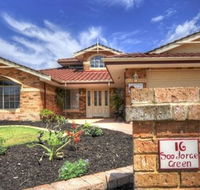 Golfers Retreat - Coogee Beach Accommodation