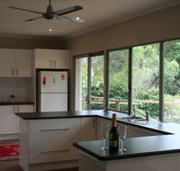 Pelicans At Denmark - Holiday Home - Coogee Beach Accommodation