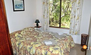 Uhuru Chalets - Coogee Beach Accommodation 5