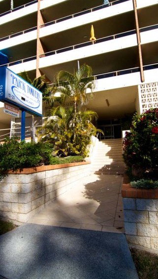 Park Towers Holiday Units - Coogee Beach Accommodation 1
