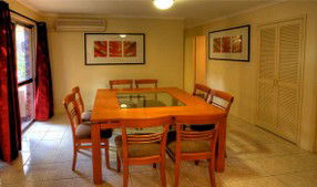 Miami Shore Motel - Coogee Beach Accommodation 3