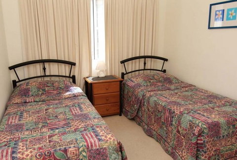 Apartments Paradise Grove - Coogee Beach Accommodation 5