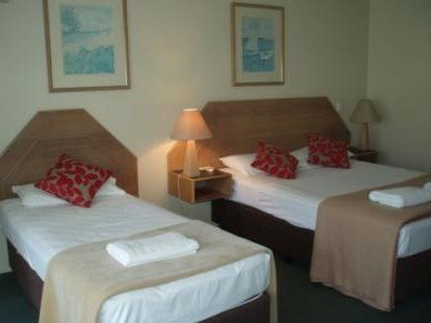 Outrigger Resort Burleigh Heads - Coogee Beach Accommodation 4