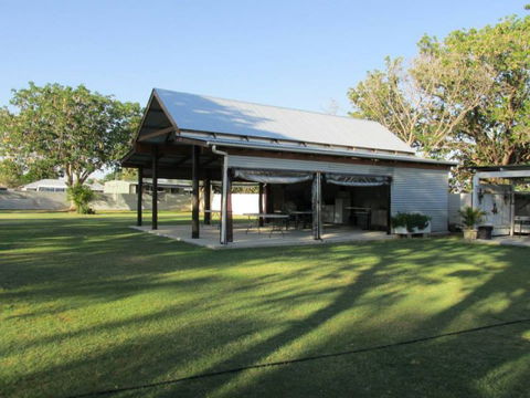 Barcaldine Tourist Park - Coogee Beach Accommodation 6