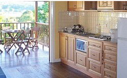Blue House Family Accommodation - Coogee Beach Accommodation 4