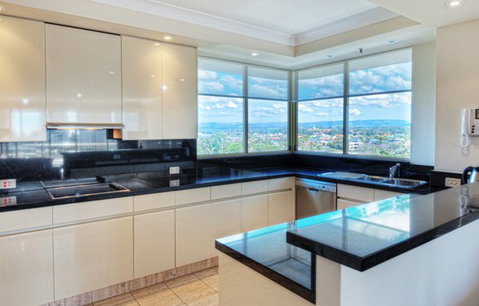 Contessa Condominiums - Coogee Beach Accommodation 5