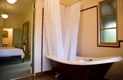 Coolabine Ridge Eco Sanctuary - Coogee Beach Accommodation 3