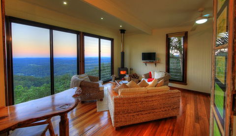 At Remingtons B & B - Coogee Beach Accommodation 3