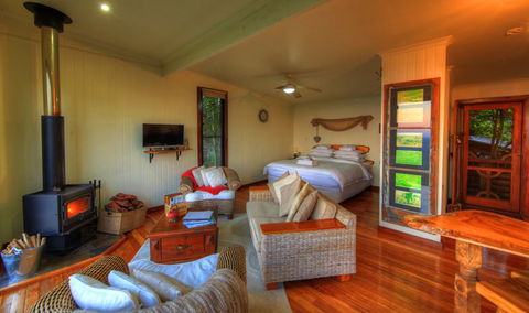 At Remingtons B & B - Coogee Beach Accommodation 4