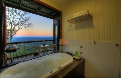 At Remingtons B & B - Coogee Beach Accommodation 5