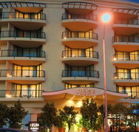 Central Cosmo Apartments - Coogee Beach Accommodation