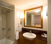 Central Cosmo Apartments - Coogee Beach Accommodation 3