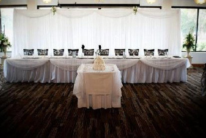 Bribie Island Hotel - Coogee Beach Accommodation 2