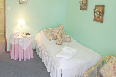 Country Lodge Motel - Coogee Beach Accommodation 3