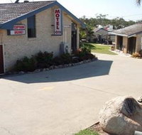 Gladstone Village Motel - Coogee Beach Accommodation