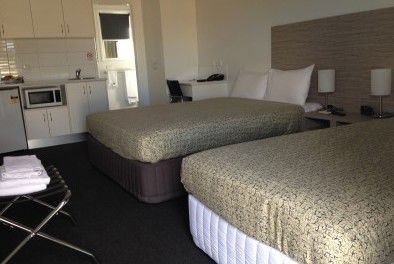 Emerald Park Motel - Coogee Beach Accommodation 1